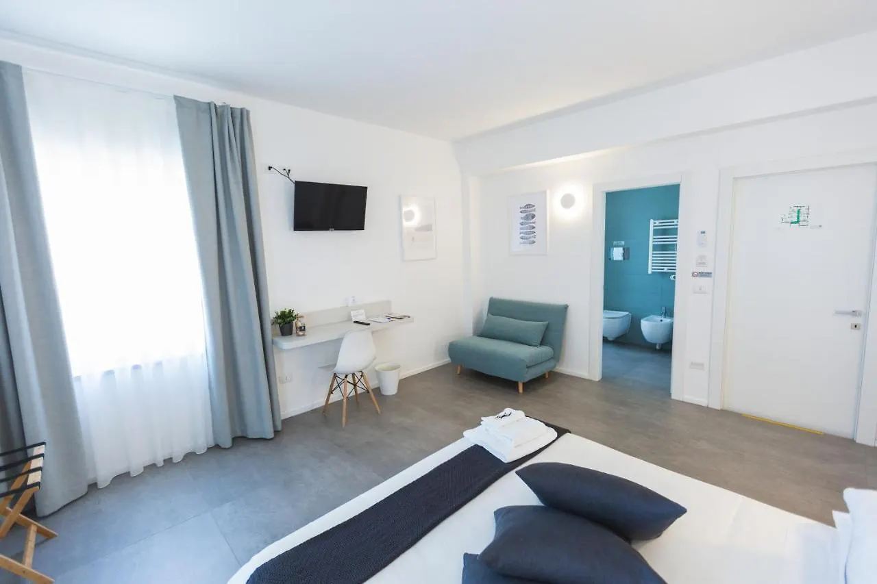 B&B A Due Passi Dal Mare Gela 0*,  Italy
