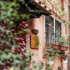** Hotel Domus Tiberina Italy