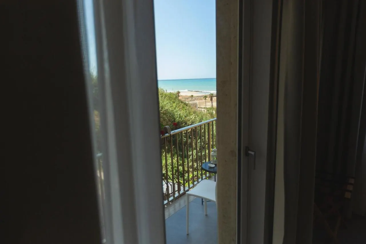 B&B A Due Passi Dal Mare Gela