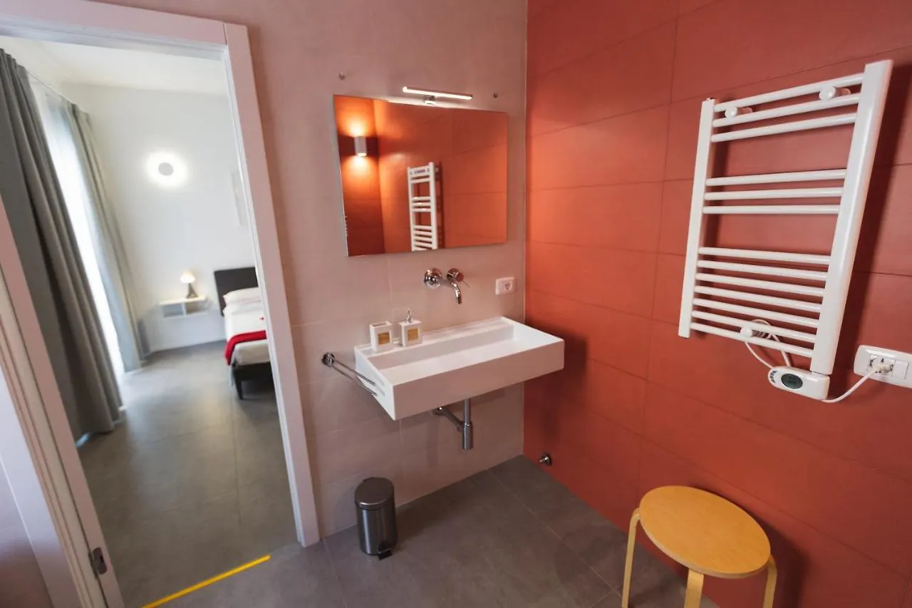 B&B A Due Passi Dal Mare Gela Oda ve Kahvaltı